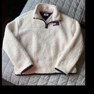 Size small, Tommy Hilfiger fuzzy quarter zip
